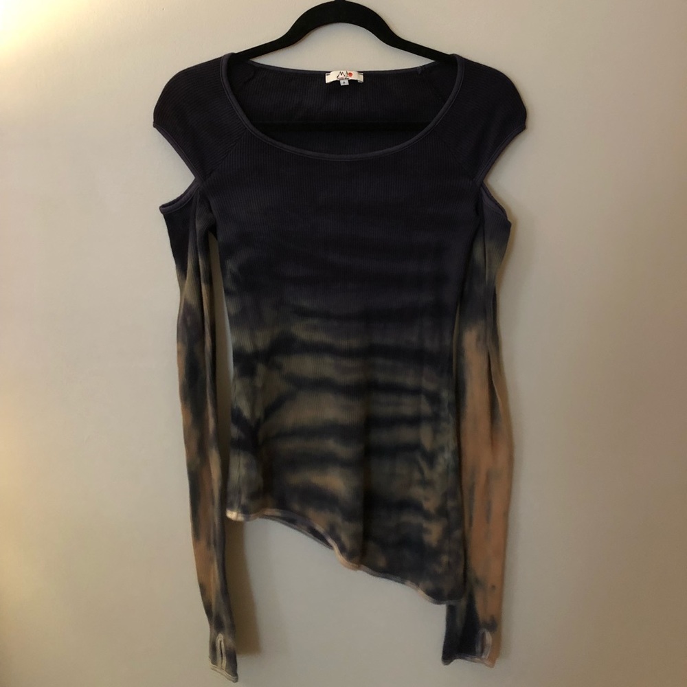 Mijo long sleeve shoulder slit top